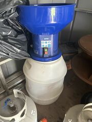 AMA 13 gal. electric grain grinder