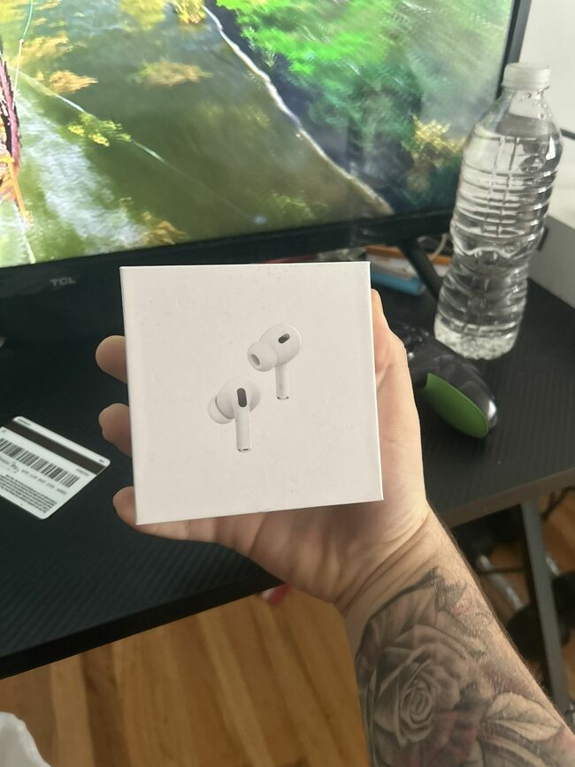 Refurbished * AirPods Gen 2
