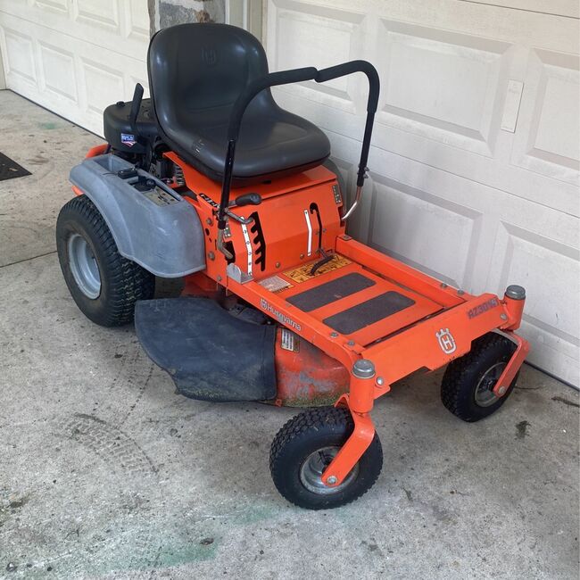 Husqvarna Rz3016 Zero Turn Riding Mower! Great Shape ! Ready To Mow . May Except Reasonable Offer!