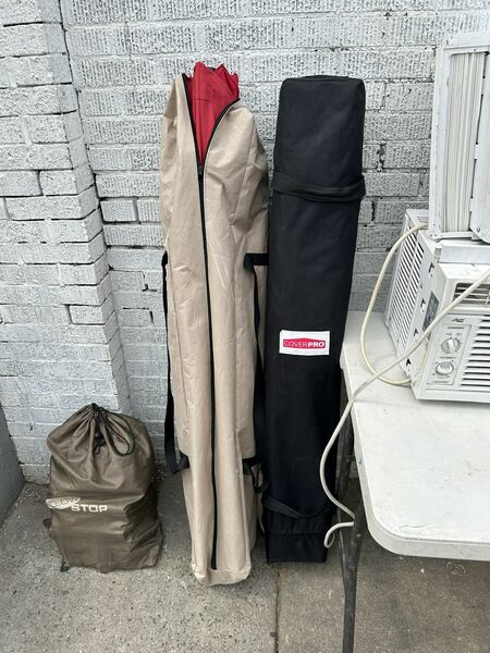 A Beach Umbrella, Nd A Carpet To Out The Car Under