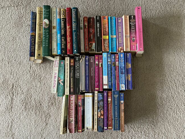 Book collection of lot of 44 romance and love inspired novels.  Danielle Steele, Debbie Macomber, LaVyrle Spencer, Janet Daily, Nicholas Sparks, many
