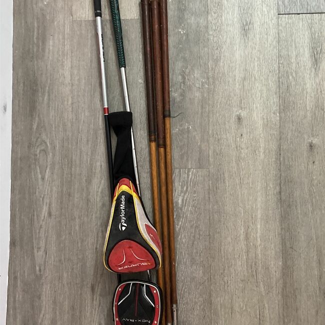 Gold Clubs And Balls