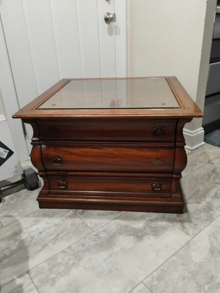 Heirloom Mid-Century Weiman Table With Drawers