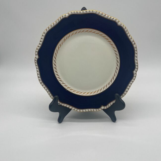 Set of 6 Royal Worcester Vintage Dinner Plates Fine Bone China