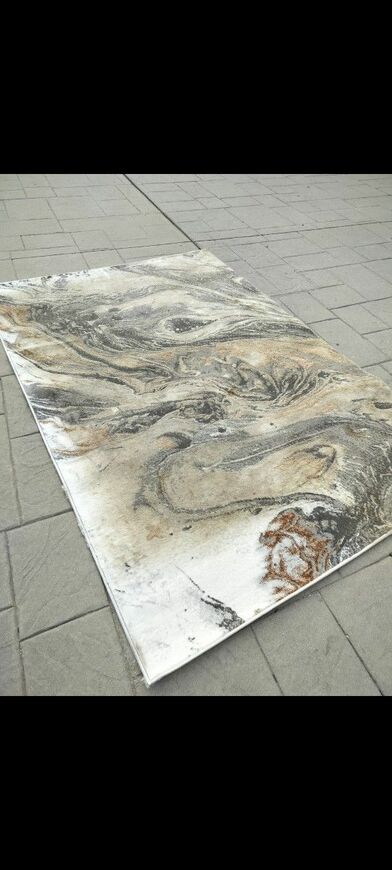 Area Rug 5x7 --$60 Cash NE Philly Hold Offers Until You Show Up